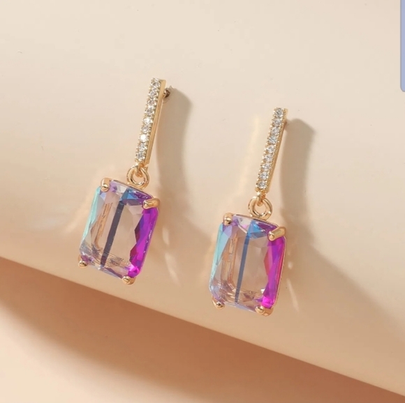 Milly's Design Earrings - Picture 4 of 5